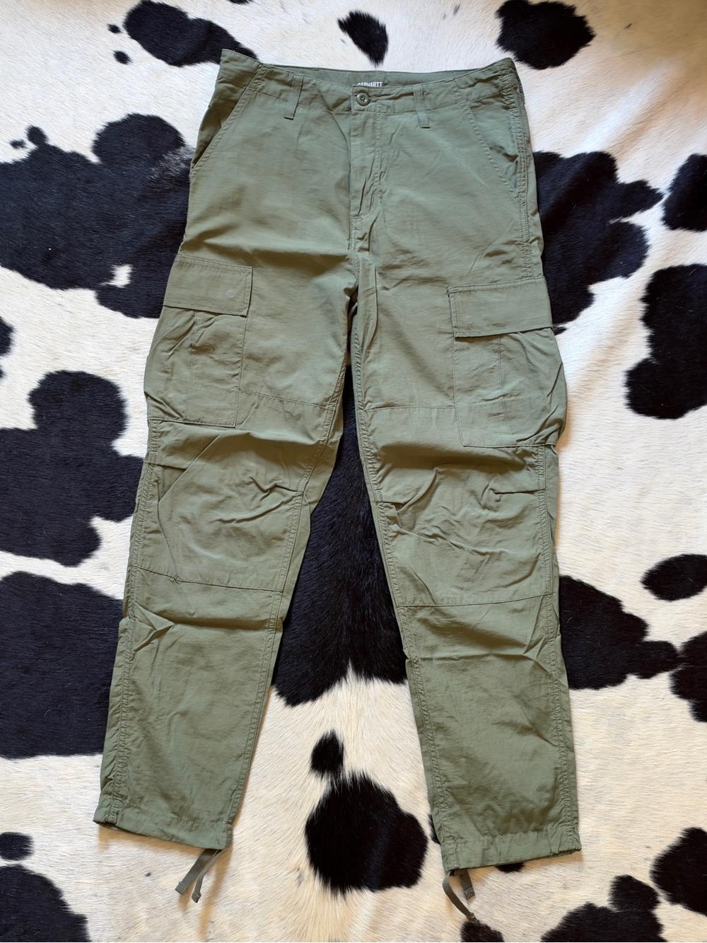 Men’s Carhartt WIP Military Style Cargo Pants.